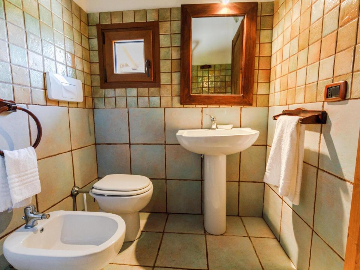 A Mare Di Ginepri 06D Bilo Appartement Badesi Buitenkant foto